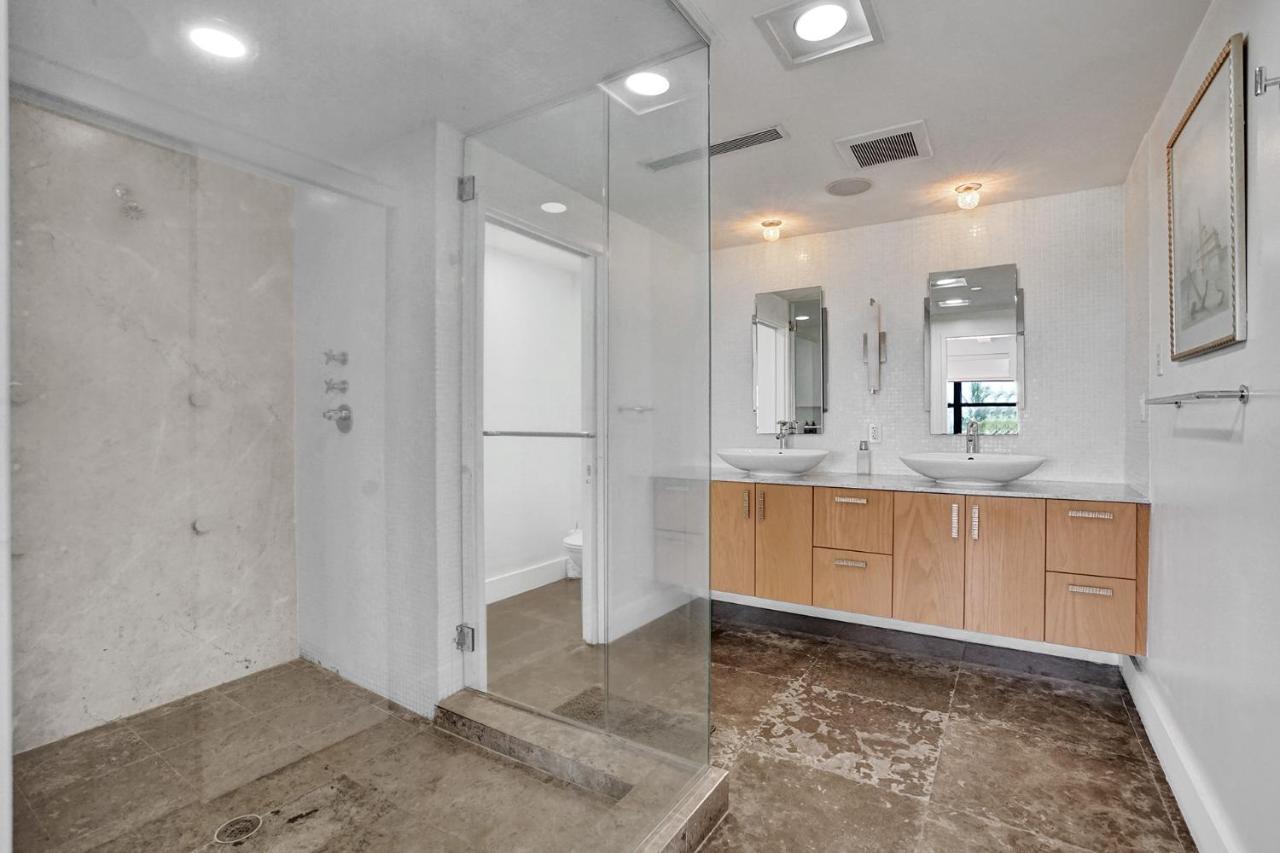 Amazing Two Bedroom Apartments Ocean View- Miami Beach Buitenkant foto