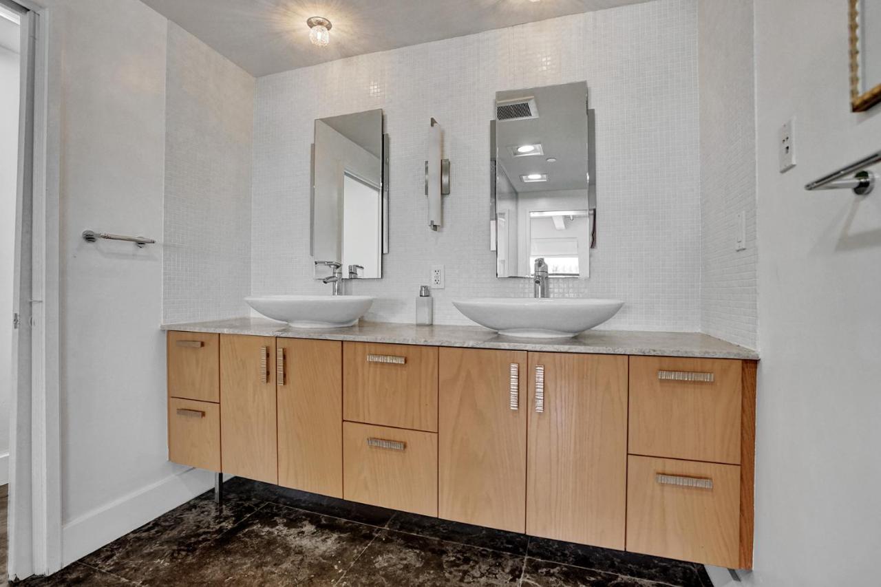 Amazing Two Bedroom Apartments Ocean View- Miami Beach Buitenkant foto