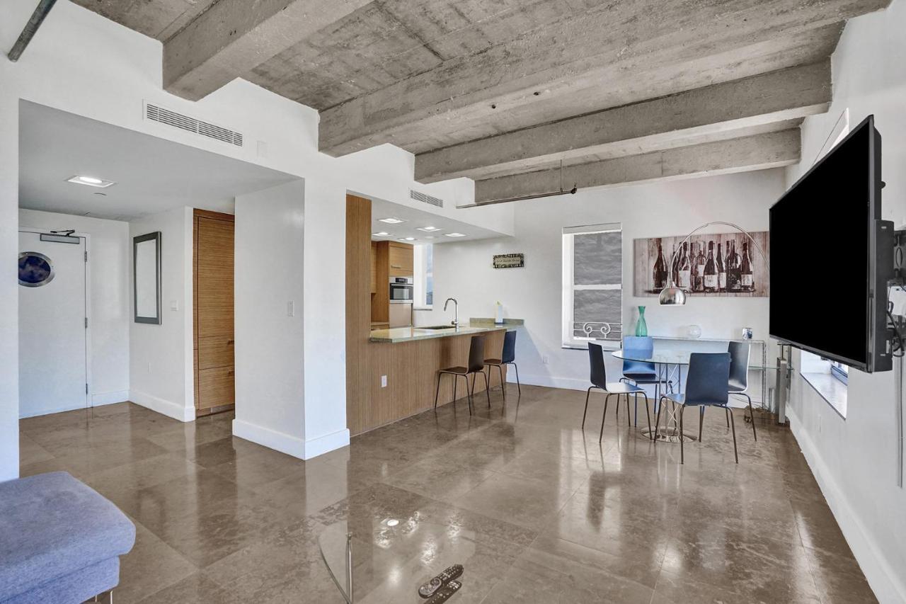 Amazing Two Bedroom Apartments Ocean View- Miami Beach Buitenkant foto