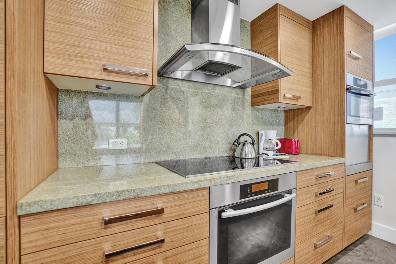 Amazing Two Bedroom Apartments Ocean View- Miami Beach Buitenkant foto