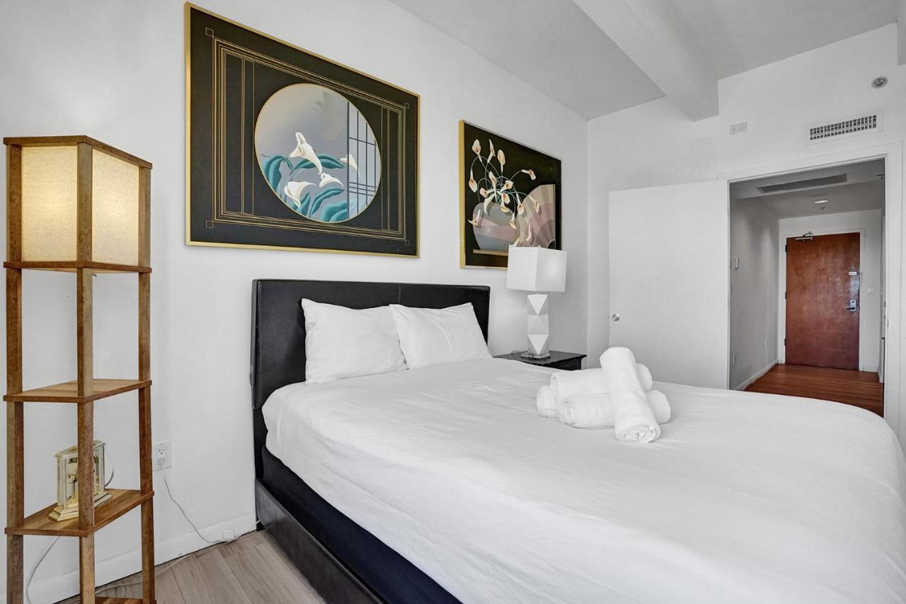Amazing Two Bedroom Apartments Ocean View- Miami Beach Buitenkant foto