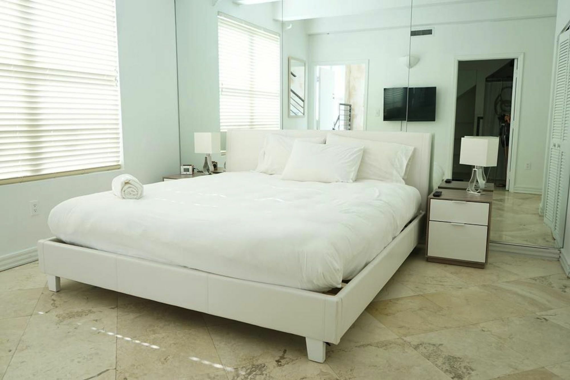 Amazing Two Bedroom Apartments Ocean View- Miami Beach Buitenkant foto