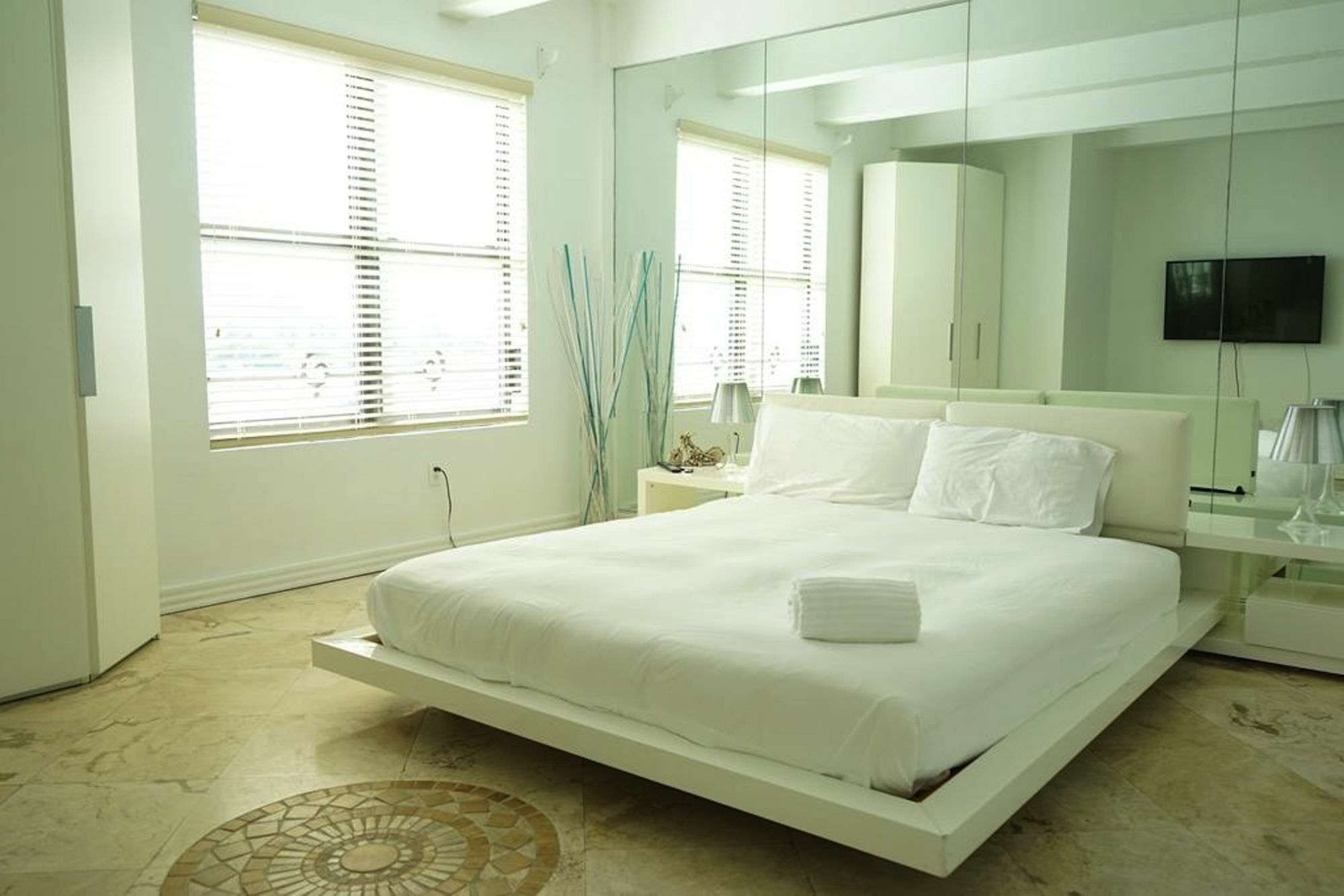 Amazing Two Bedroom Apartments Ocean View- Miami Beach Buitenkant foto